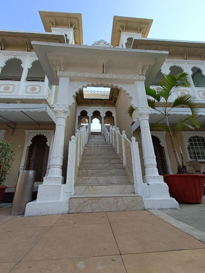 Hotel Gautam โลนาวาลา ภายนอก รูปภาพ