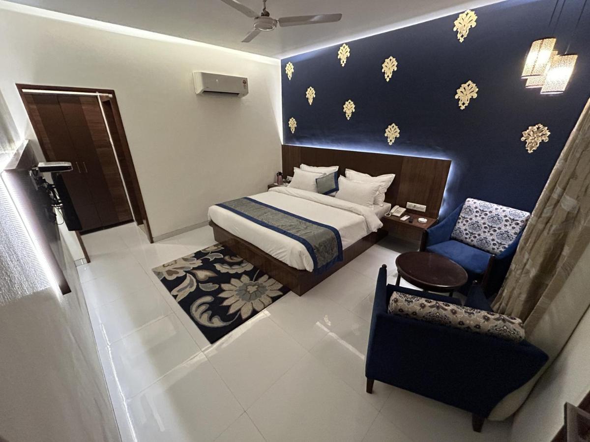 Hotel Gautam โลนาวาลา ภายนอก รูปภาพ