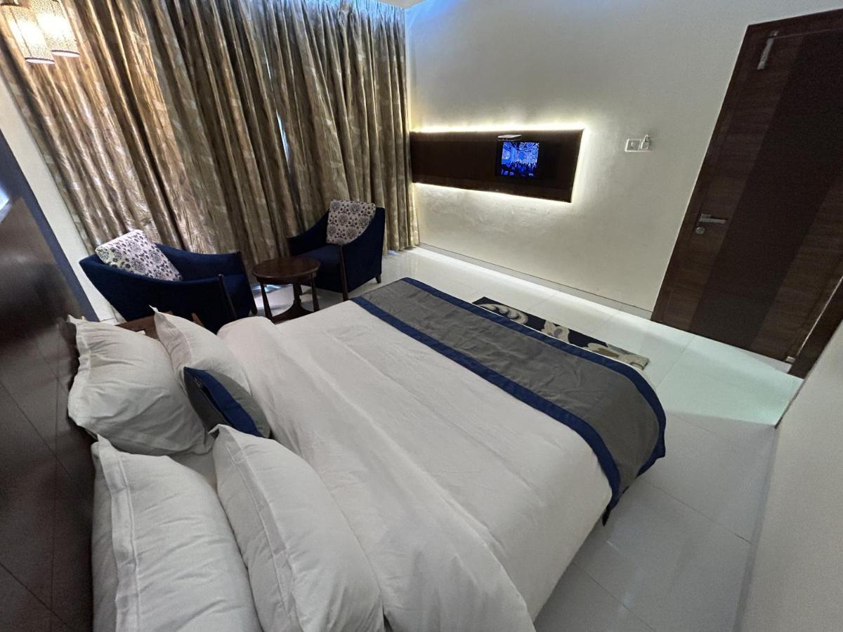 Hotel Gautam โลนาวาลา ภายนอก รูปภาพ